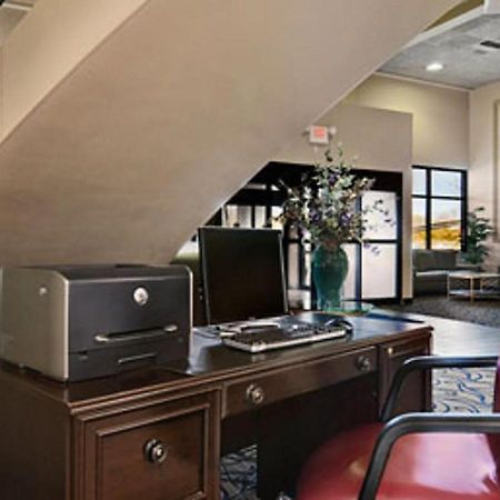Days Inn Hotel & Conference Center 拉克罗 客房 照片
