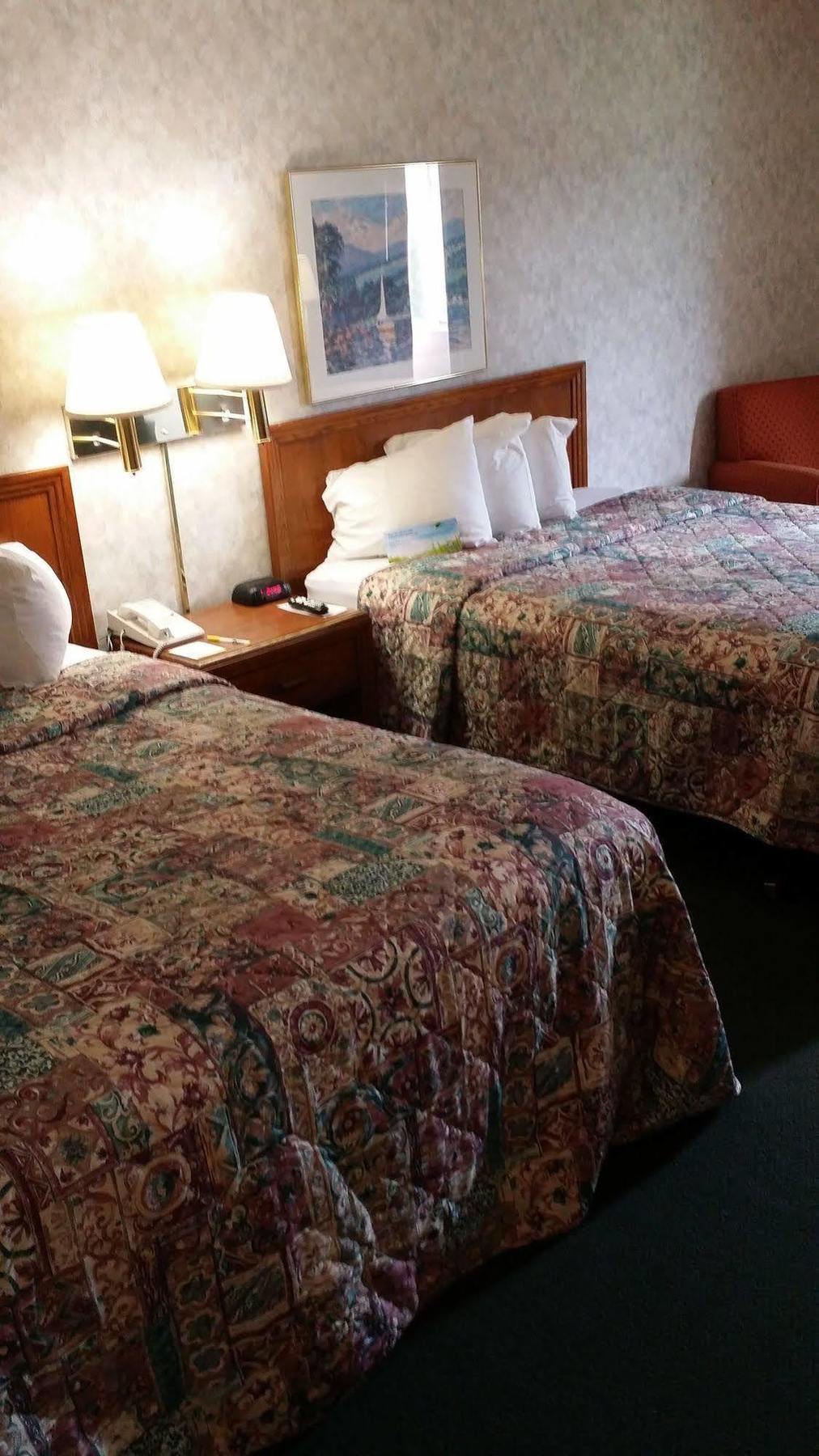 Days Inn Hotel & Conference Center 拉克罗 外观 照片