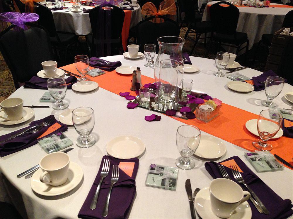Days Inn Hotel & Conference Center 拉克罗 外观 照片